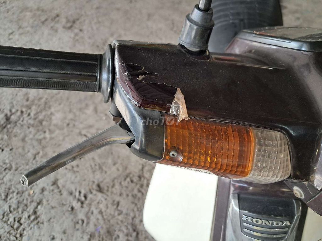 Honda Super Dream màu Nâu Trắng. Mua bán Xe máy tại Quận 8 Tp Hồ Chí Minh được đăng bởi Hùng hình 19