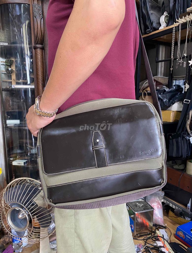 Túi đeo chéo Samsonite Canvas Unisex đẹp ko lỗi.. Mua bán Túi xách tại Quận Phú Nhuận Tp Hồ Chí Minh được đăng bởi rose sea hình 1