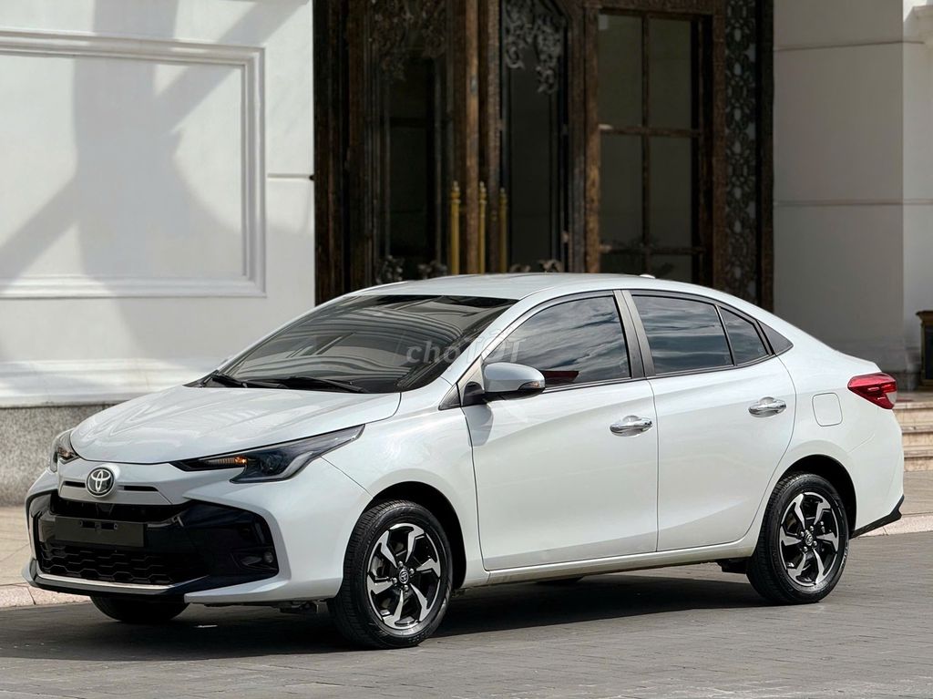 Toyota Vios G 2024 màu trắng mẹ mắng cũng mua. Mua bán Ô tô tại Quận Long Biên Hà Nội được đăng bởi Long Biên Cars hình 5