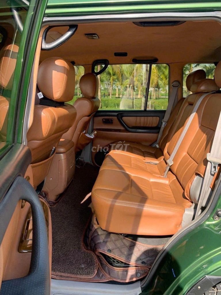 Toyota Land Cruiser 2005 Xanh lá 7 chỗ