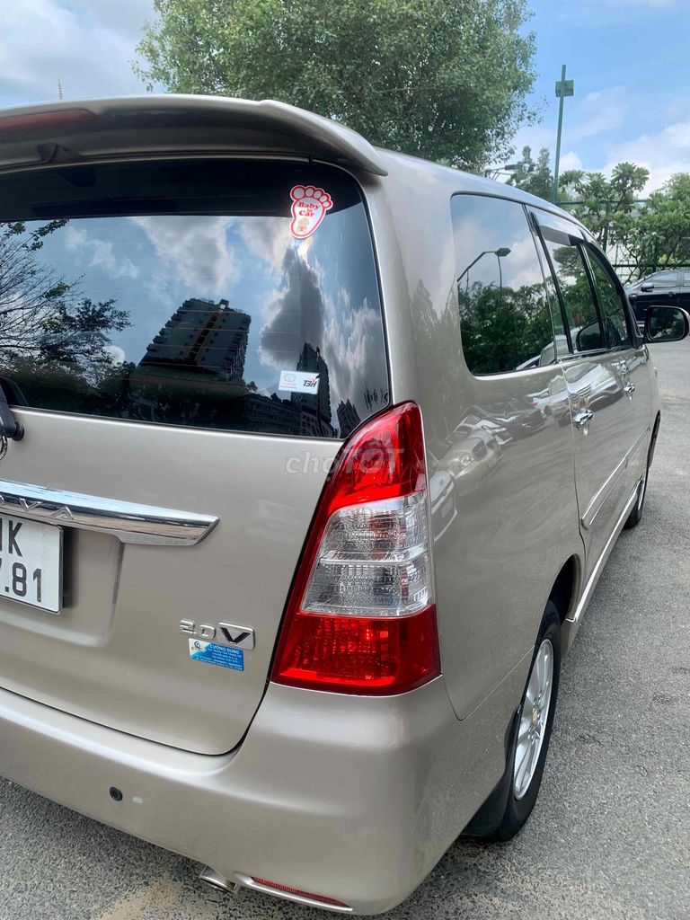 Toyota Innova 2013 - Bản 2.0V - Xe Gia Đình Sử Dụng Kỹ