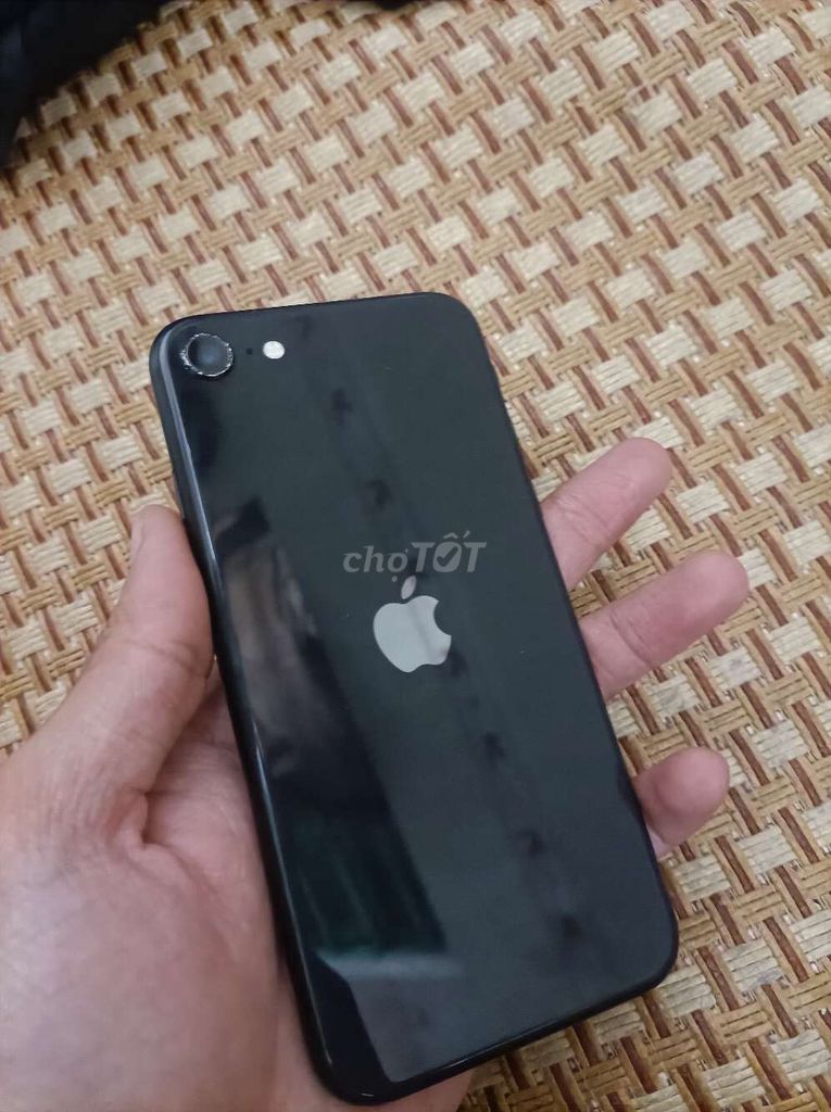 Apple iPhone SE 2020 Đen Đã sử dụng. Mua bán Điện thoại tại Thành phố Biên Hòa Đồng Nai được đăng bởi Nguyễn Tín hình 1