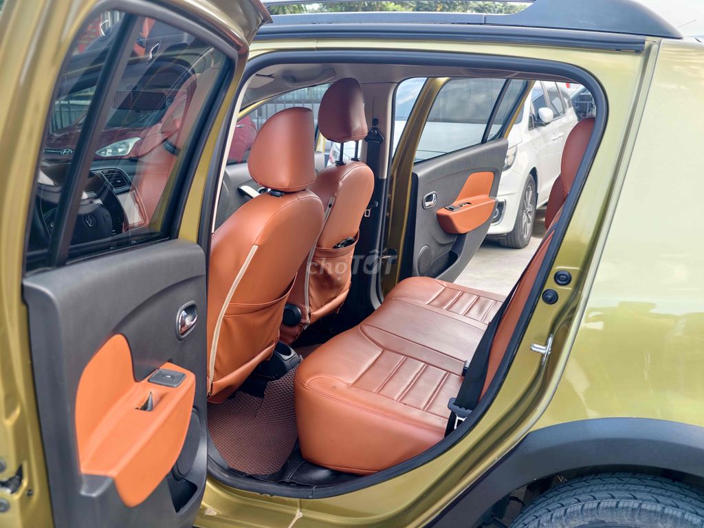 Reult Sandero 2016 màu vàng chanh. Mua bán Ô tô tại Quận Long Biên Hà Nội được đăng bởi BON AUTO hình 6