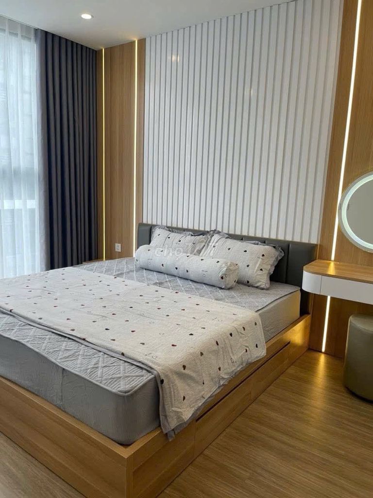 Аренда квартиры 2 спальни с полной мебелью в VinHomes Ocean Park