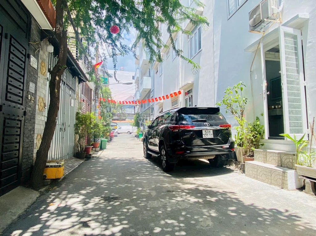 Bán Nhà 🏡 SIÊU PHẨM TUYỆT ĐẸP. ĐƯỜNG Ô TÔ 🚘 XE TẢI 🚛. Thông Tứ hướng