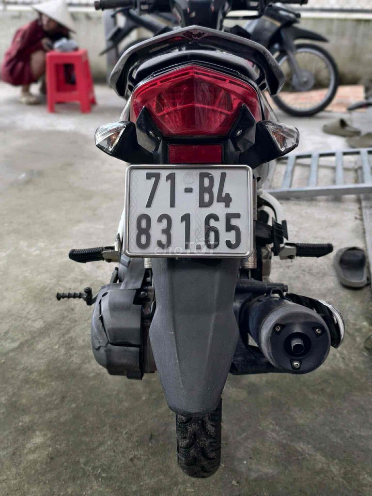 Yamaha Nouvo 4 Đỏ đen. Mua bán Xe máy tại Huyện Châu Thành Bến Tre được đăng bởi Nguyễn Thế Vinh hình 4