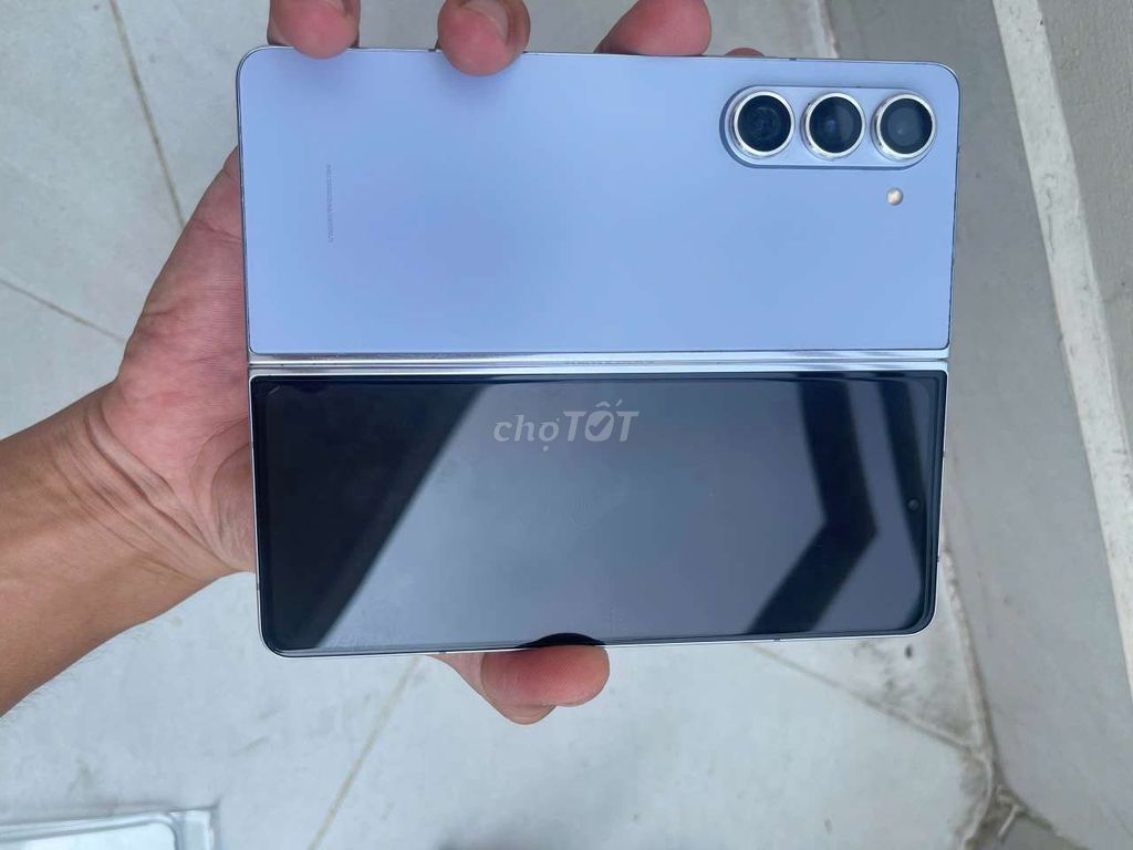 Samsung Z Fold5 Xanh icy Đã sử dụng. Mua bán Điện thoại tại Quận Bình Thạnh Tp Hồ Chí Minh được đăng bởi Tk Real Estate hình 1