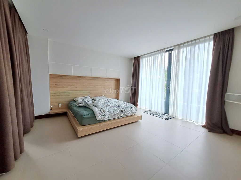 VILLA 3 TẦNG 4PN 5WC KHU HỒ NGHINH