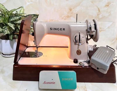 Máy may cổ điển Nhật Singer. Mua bán Đồ chuyên dụng, Giống nuôi trồng tại Huyện Hóc Môn Tp Hồ Chí Minh được đăng bởi Phan Huỳnh Đạt