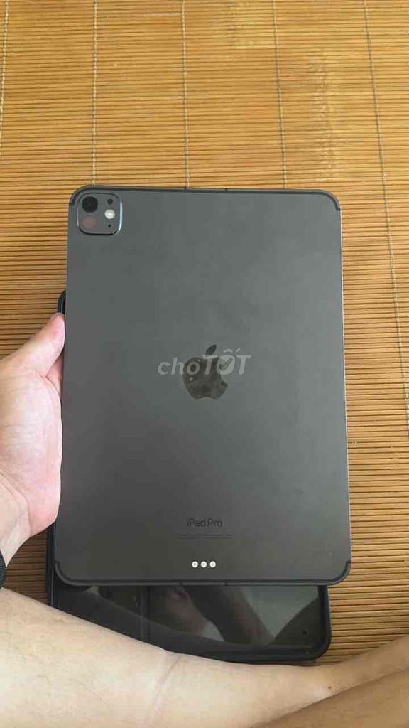Apple iPad Pro M4 256GB LTE Wifi Xám. Mua bán Máy tính bảng tại Huyện Chương Mỹ Hà Nội được đăng bởi nam hình 1