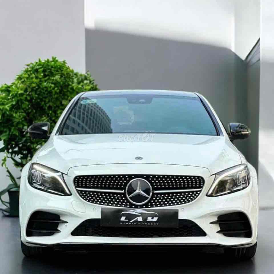 LONGANHAUTO về Mercedes C300 AMG sx2019 siêu đẹp😍