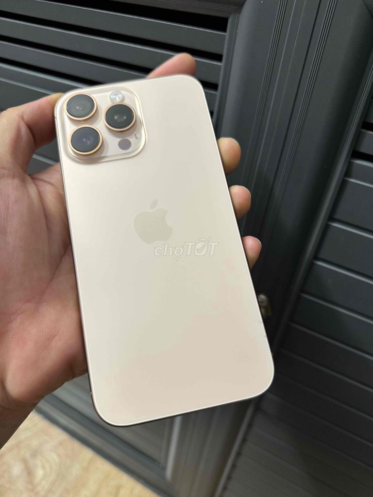 16 Pro Max 256GB Vàng Quốc Tế Mỹ Đẹp Keng.. Mua bán Điện thoại tại Thành phố Thuận An Bình Dương được đăng bởi Ngọc hình 1