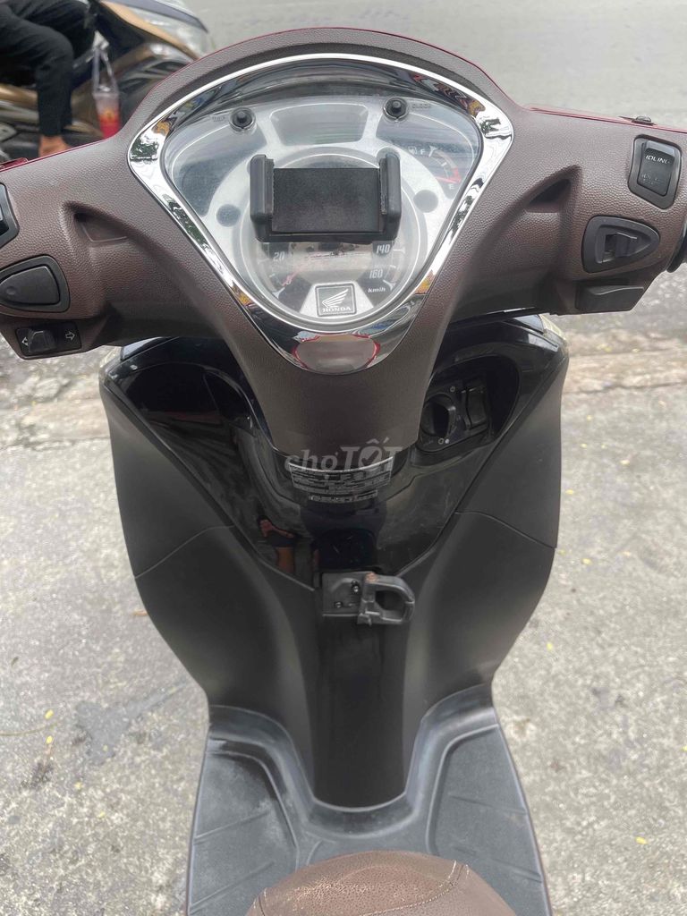 sh mode máy êm mạnh giấy tờ đầy đủ bao chanh chấp. Mua bán Xe máy tại Thành phố Dĩ An Bình Dương được đăng bởi kha nguyen  hình 6