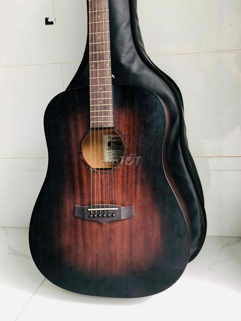 Guitar TangleWood Việt Thương giá mới hơn 3tr