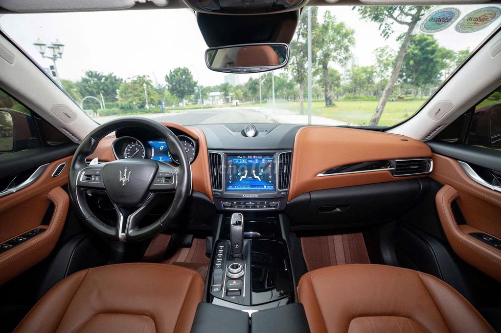 Maserati Levante 2020  - 45000 km. Mua bán Ô tô tại Quận 1 Tp Hồ Chí Minh được đăng bởi FatCar Auto hình 9