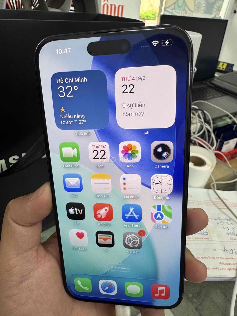 Apple iPhone 15 Pro Max 256GB  98-99%. Mua bán Điện thoại tại Quận Đống Đa Hà Nội được đăng bởi Lê Khuyến hình 1
