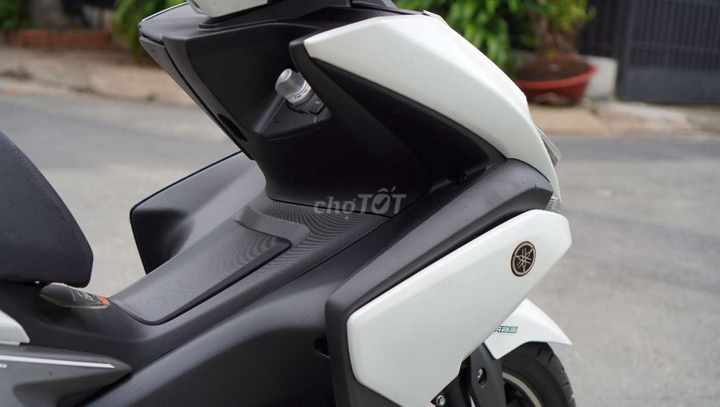 Yamaha NVX 155 ABS Smartkey - Trắng - BSSG. Mua bán Xe máy tại Quận Tân Phú Tp Hồ Chí Minh được đăng bởi Đỗ Hoàng hình 6