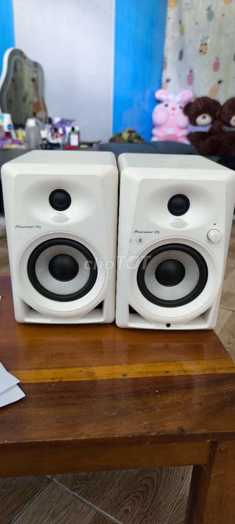 Loa kiểm âm Pioneer DJ DM-40BT-W. Mua bán Tivi, Âm thanh tại Huyện Phụng Hiệp Hậu Giang được đăng bởi Trường hình 1