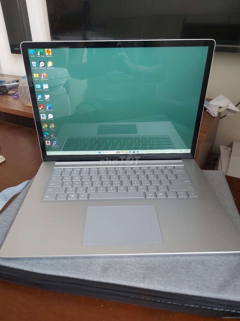 Microsoft Surface Laptop 5 i7 16GB/512GB Mới. Mua bán Laptop tại Thành phố Thủ Đức Tp Hồ Chí Minh được đăng bởi C Farm hình 1