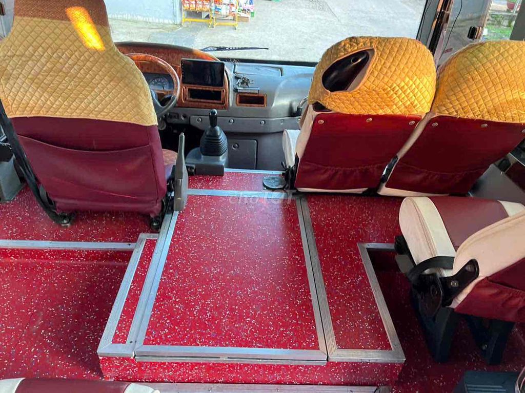 Isuzu samco felix 2011 máy 5.2 loại 29 chổ. Mua bán Phương tiện khác tại Huyện Tân Phú Đồng Nai được đăng bởi Salon AUTO THÀNH TRUNG Đồng Nai hình 9