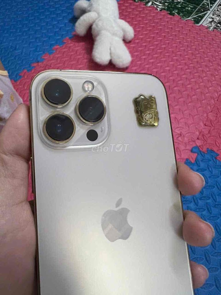 Apple iPhone 13 Pro Max 256GB Vàng Đã sử dụng. Mua bán Điện thoại tại Quận Ba Đình Hà Nội được đăng bởi Ngô Ngọc Nam hình 1