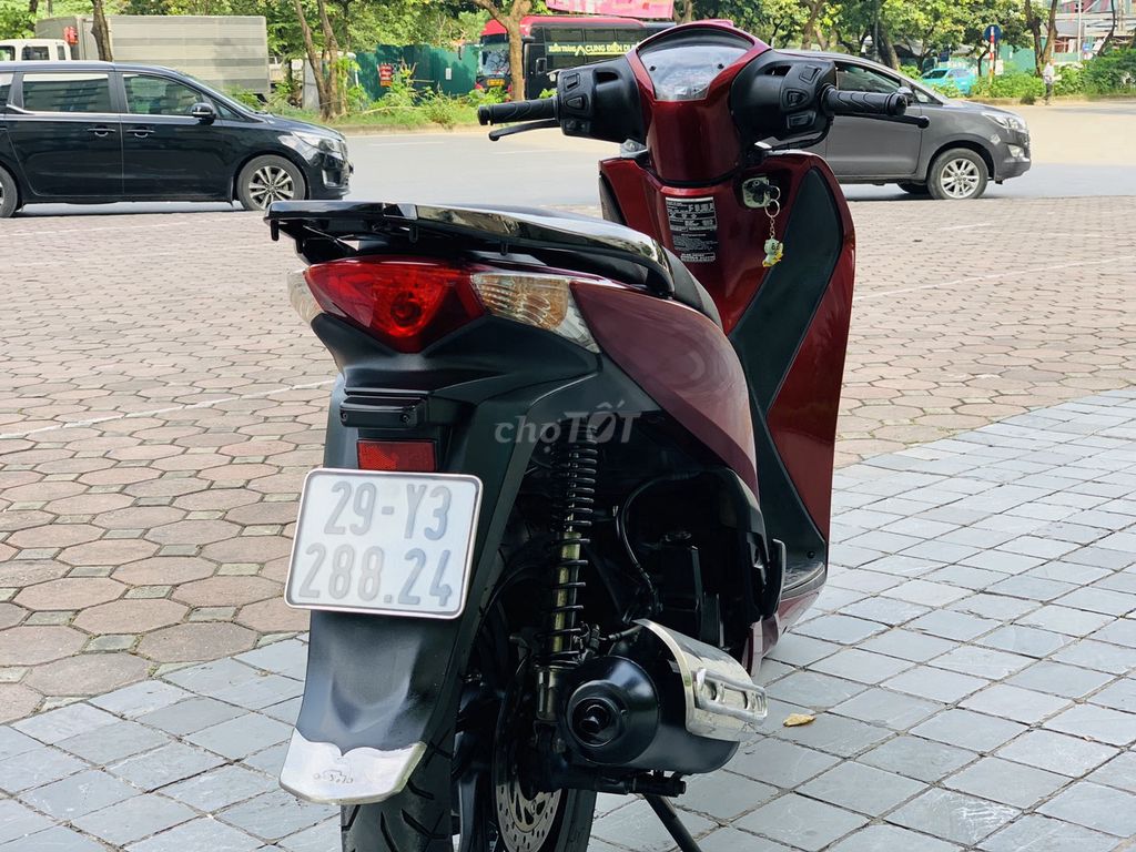 HONDA SH 125I VIỆT ĐỎ CHÍNH CHỦ BIỂN 29. Mua bán Xe máy tại Quận Nam Từ Liêm Hà Nội được đăng bởi MAI HÒA hình 4
