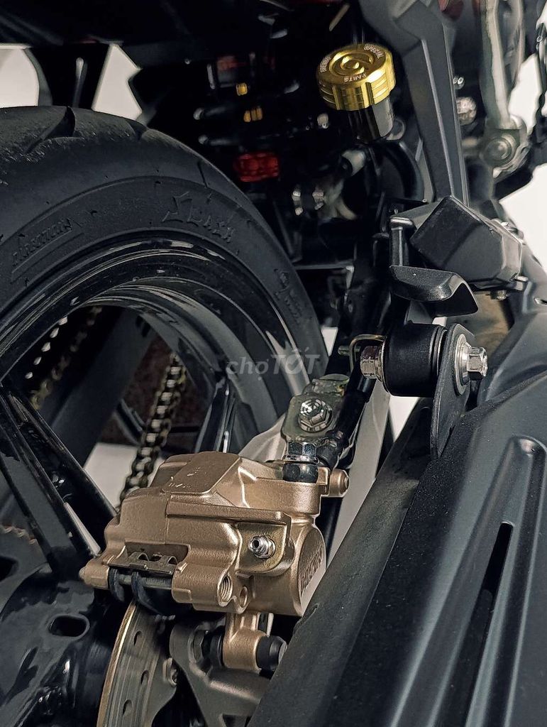 Yamaha Exciter 5s, красный, механическая коробка передач