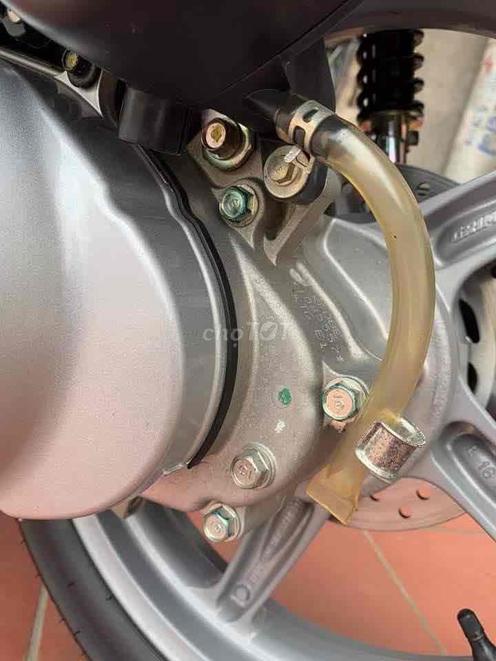 em chào bán sh 150 đời 2012. Mua bán Xe máy tại Thành phố Cẩm Phả Quảng Ninh được đăng bởi Việt Thắng hình 6