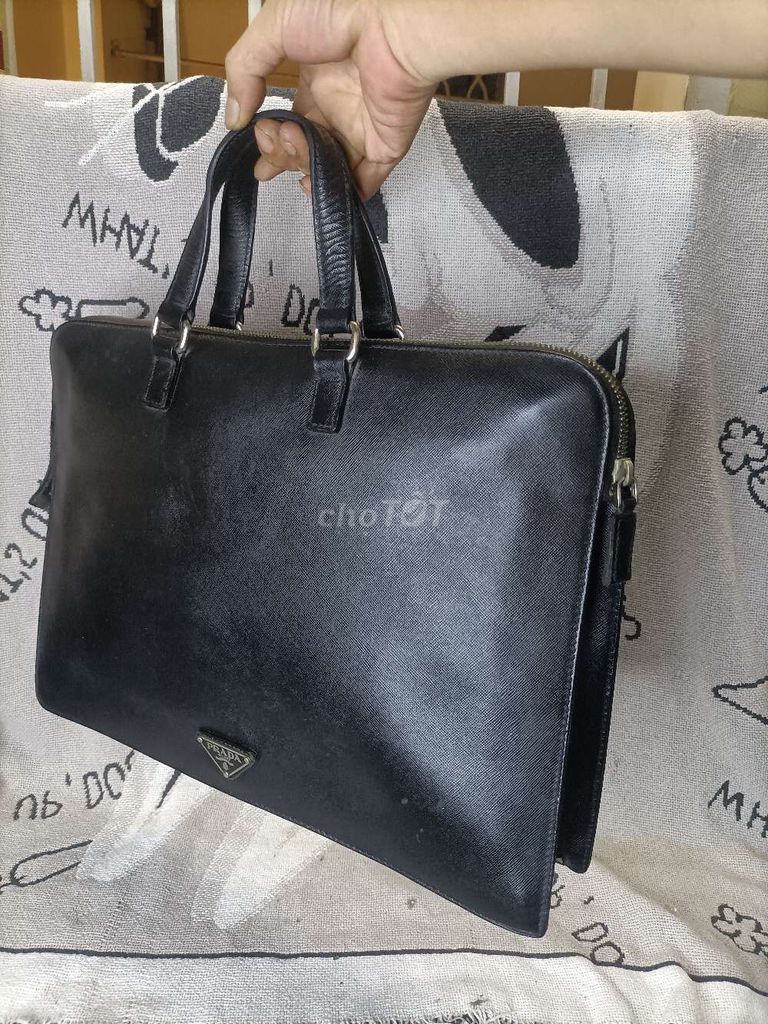 Túi xách Prada Da Đen Công sở. Mua bán Túi xách tại Quận Tân Bình Tp Hồ Chí Minh được đăng bởi Xuân Anh hình 1