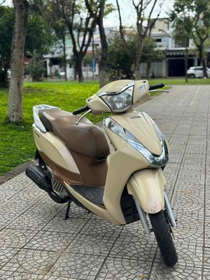 Honda Lead Vàng kem