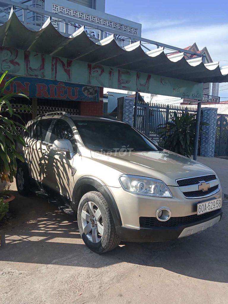 Cần bán xe Captiva 7 chổ số tự động 2007 chính chủ. Mua bán Ô tô tại Huyện Trảng Bom Đồng Nai được đăng bởi Hoàng Phước hình 2