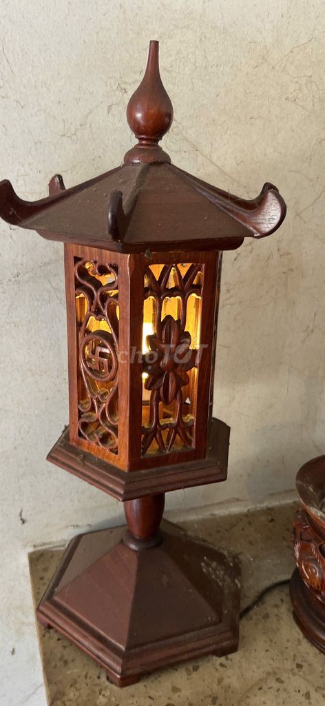 Đèn thờ Gỗ Nâu. Mua bán Đèn tại Quận 11 Tp Hồ Chí Minh được đăng bởi Huỳnh Hùng Quân Ẩm Thực & Du Lịch hình 1