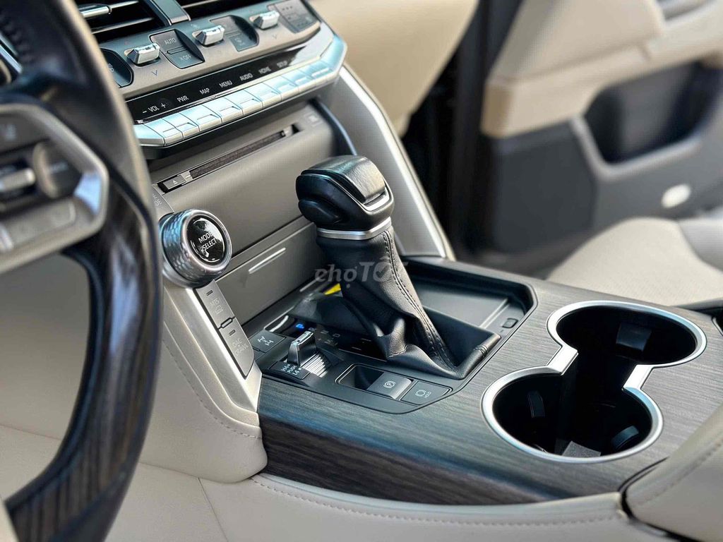 Landcruiser LC300 2021 model 2022 cực chất. Mua bán Ô tô tại Quận Nam Từ Liêm Hà Nội được đăng bởi Đại lý Toyota Mỹ Đình hình 15