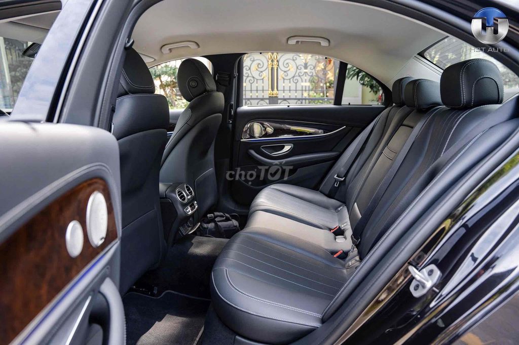Mercedes-Benz E200 Exclusive 2023 Đen 13000 km. Mua bán Ô tô tại Quận 7 Tp Hồ Chí Minh được đăng bởi PHÁT ĐẠT LUXURY CAR hình 8
