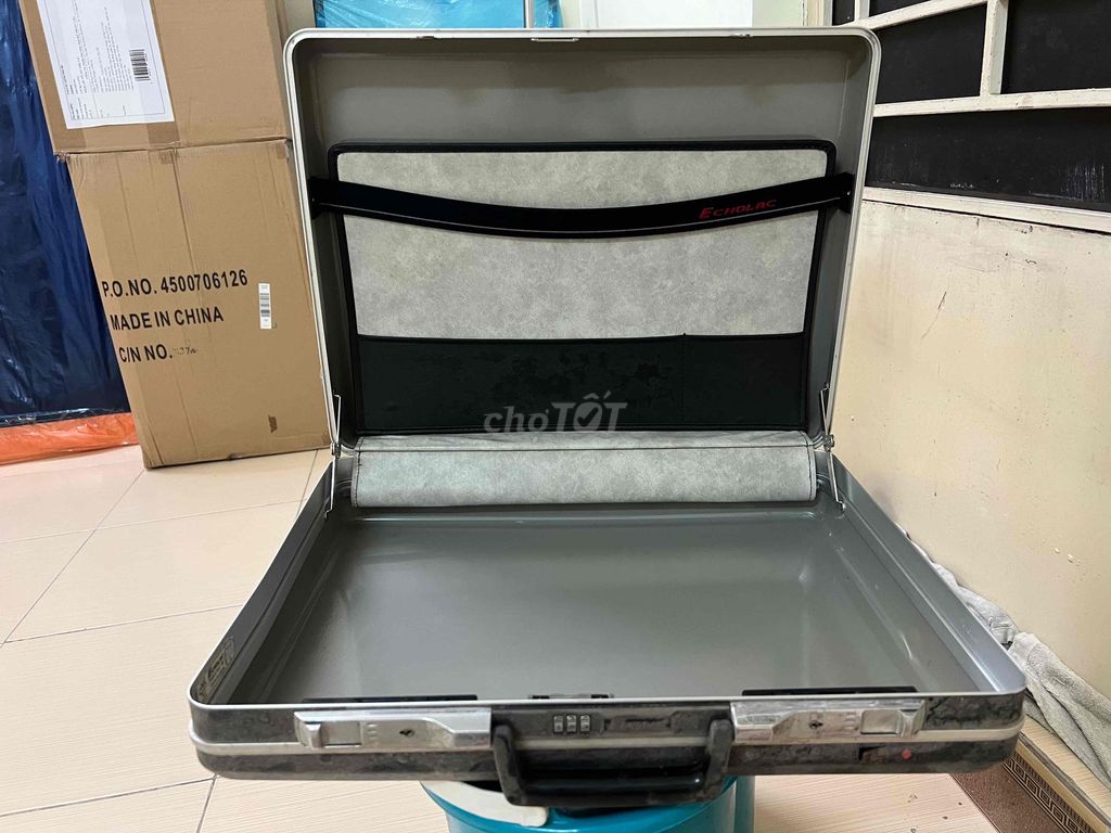 Vali Echolac Kim loại Đen. Mua bán Túi xách tại Quận 8 Tp Hồ Chí Minh được đăng bởi Hình Ích Kiệt hình 1