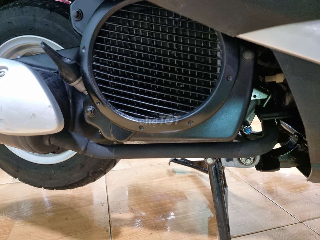 Honda Lead màu Bạc. Mua bán Xe máy tại Quận Ninh Kiều Cần Thơ được đăng bởi CHXM Trung Trưc  hình 6