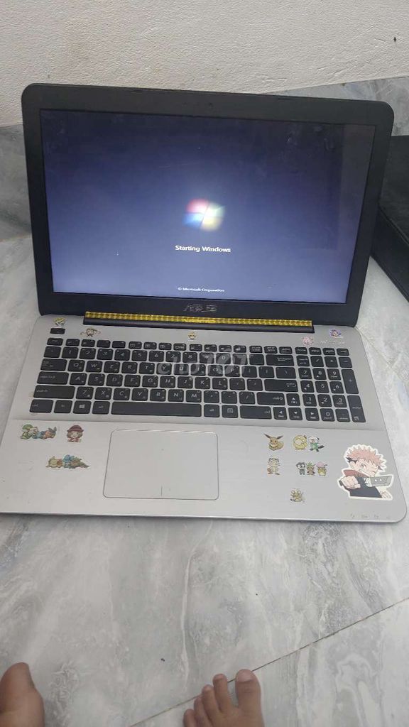 ASUS 555l cài win bị treo chán cần bán cho ae sửa. Mua bán Laptop tại Huyện Quảng Ninh Quảng Bình được đăng bởi Sỉ Xe IPhone hình 1