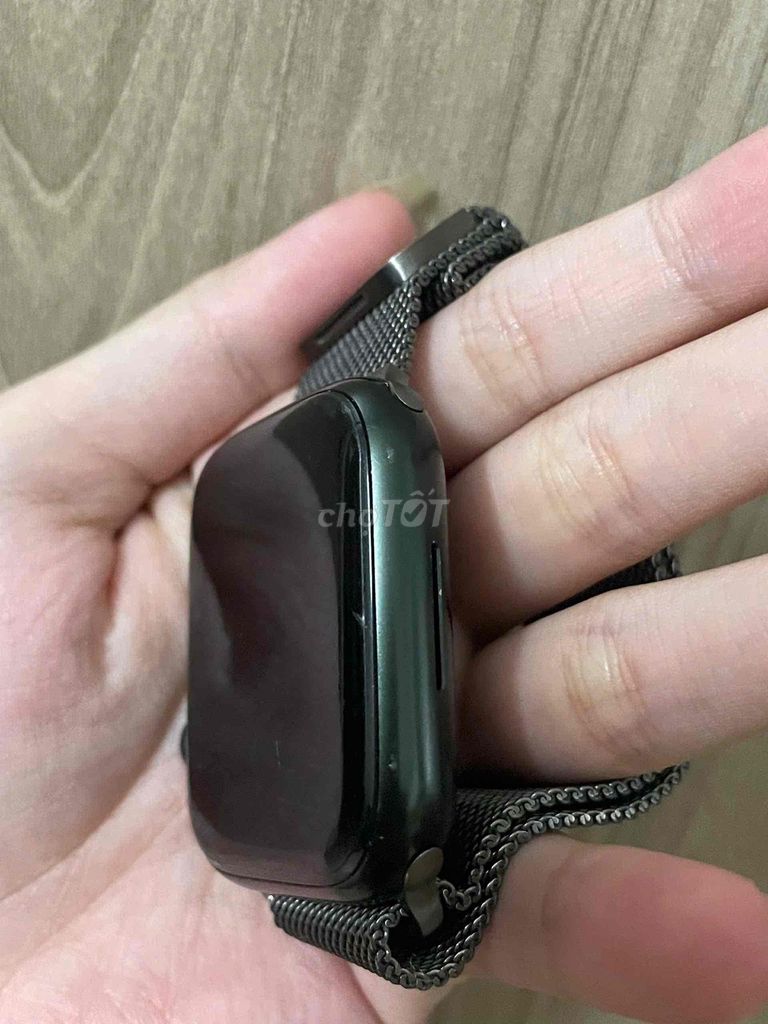 ko dùng tới bán  series 7. pin còn 90 chưa thay