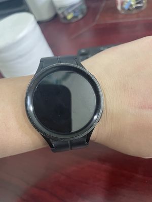 Galaxy Watch 5 pro titan LTE