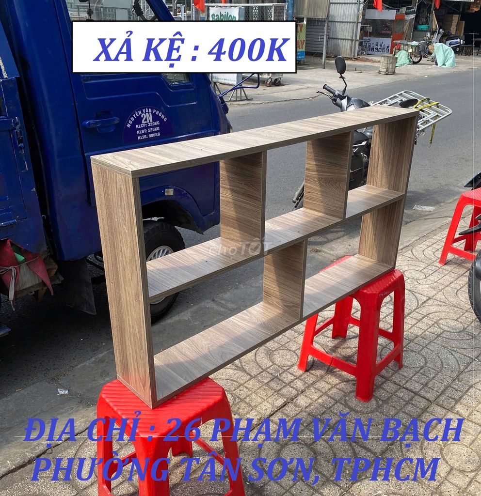 KỆ SÁCH TREO TƯỜNG DÀI 120CM CHIA 5 Ô VUÔNG MỚI. Mua bán Tủ, kệ gia đình tại Quận Gò Vấp Tp Hồ Chí Minh được đăng bởi NỘI THẤT SẢN XUẤT TẠI XƯỞNG hình 1