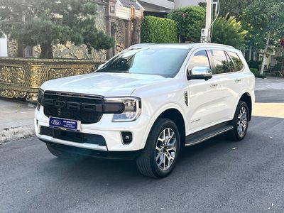 Ford Everest Titanium 2 cầu 2022 nội thất nâu Lướt. Mua bán Ô tô tại Quận 12 Tp Hồ Chí Minh được đăng bởi Gia Định Ford User Car