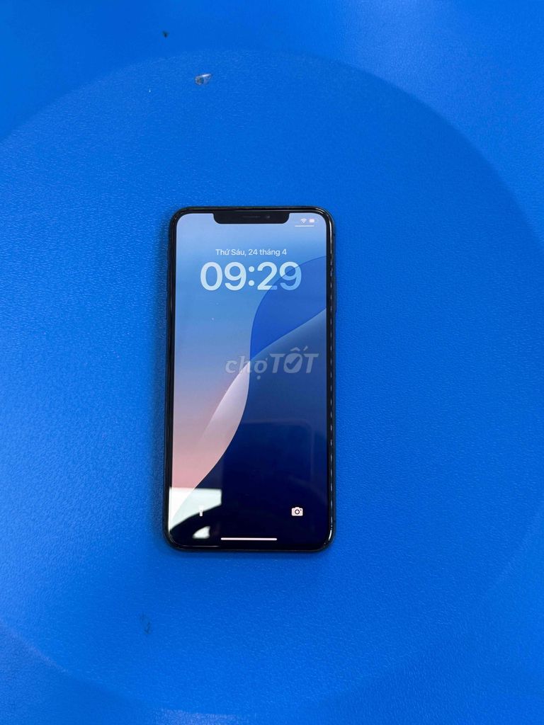 iPhone Xs Max 64GB Đen. Mua bán Điện thoại tại Thành phố Dĩ An Bình Dương được đăng bởi Thiều Thắm hình 1