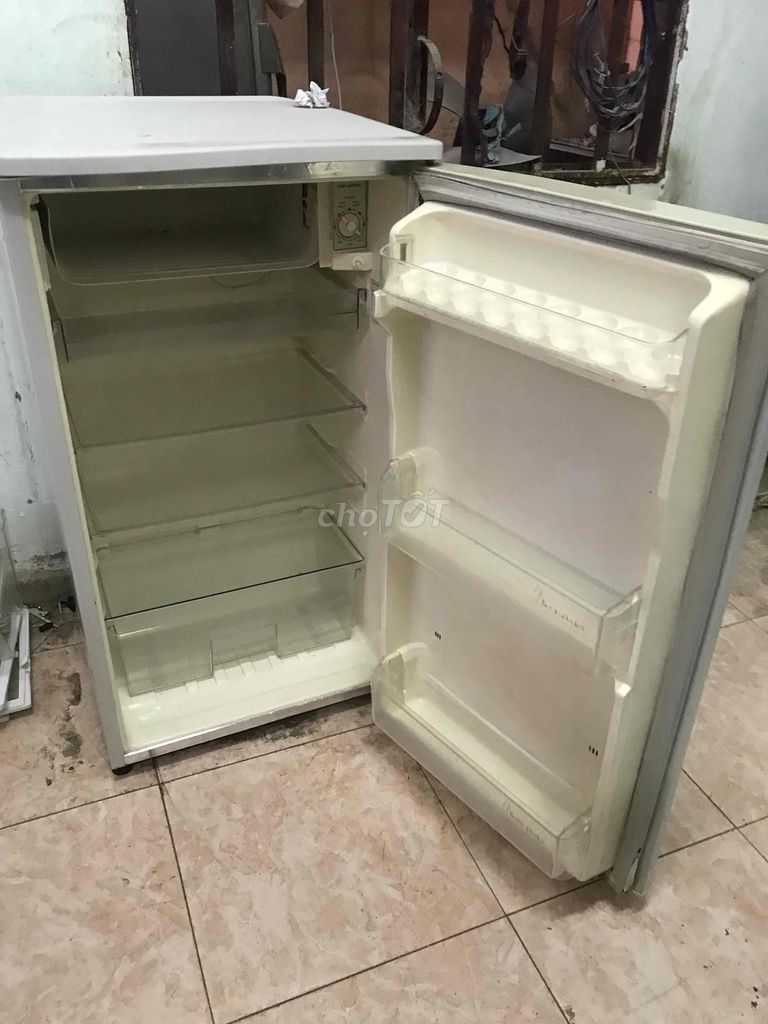 tủ lạnh Sharp 120L ngăn đá siêu to k hao điện