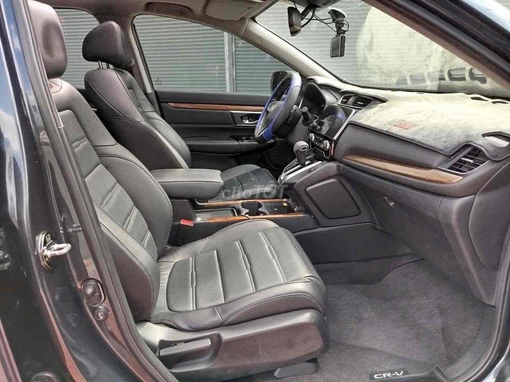 Honda CR V 2020 L - 45000 km bao test. Mua bán Ô tô tại Quận 8 Tp Hồ Chí Minh được đăng bởi nguyễn thúc khoa hình 6