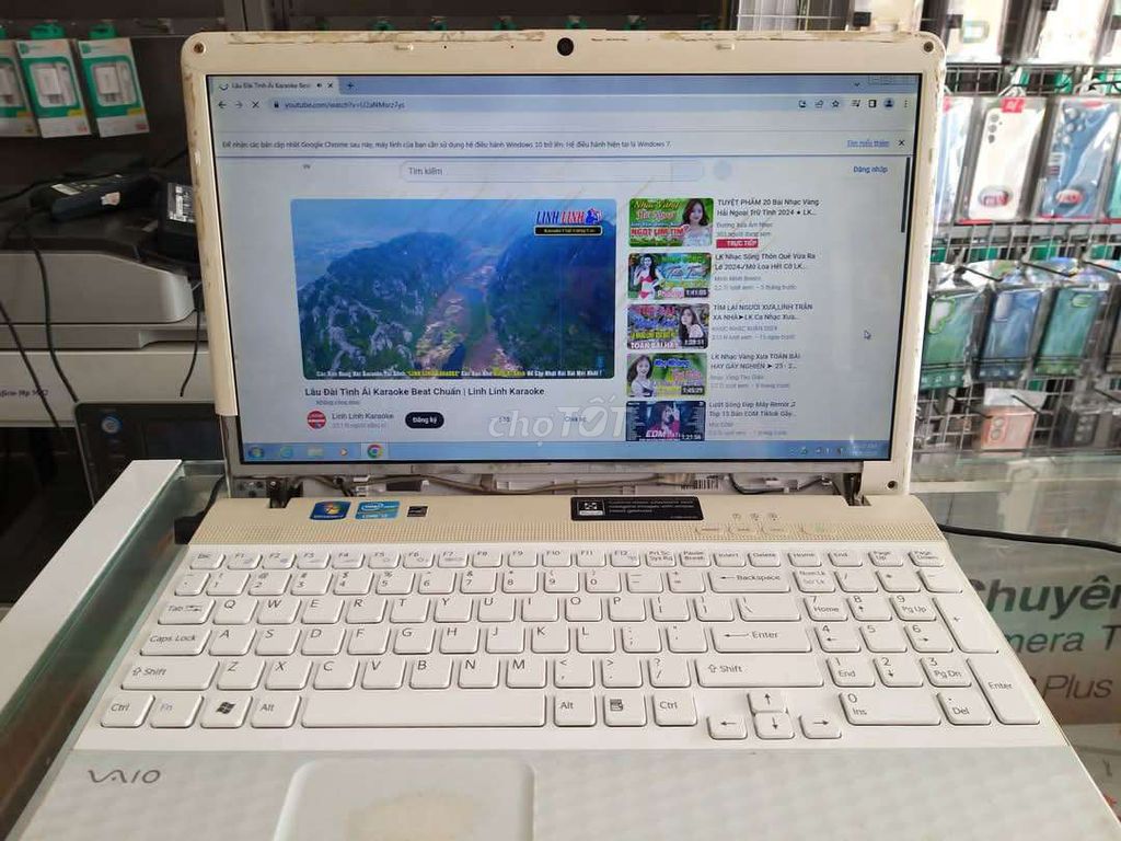 Laptop sony core i3,ram 4gb,hdd 500gb