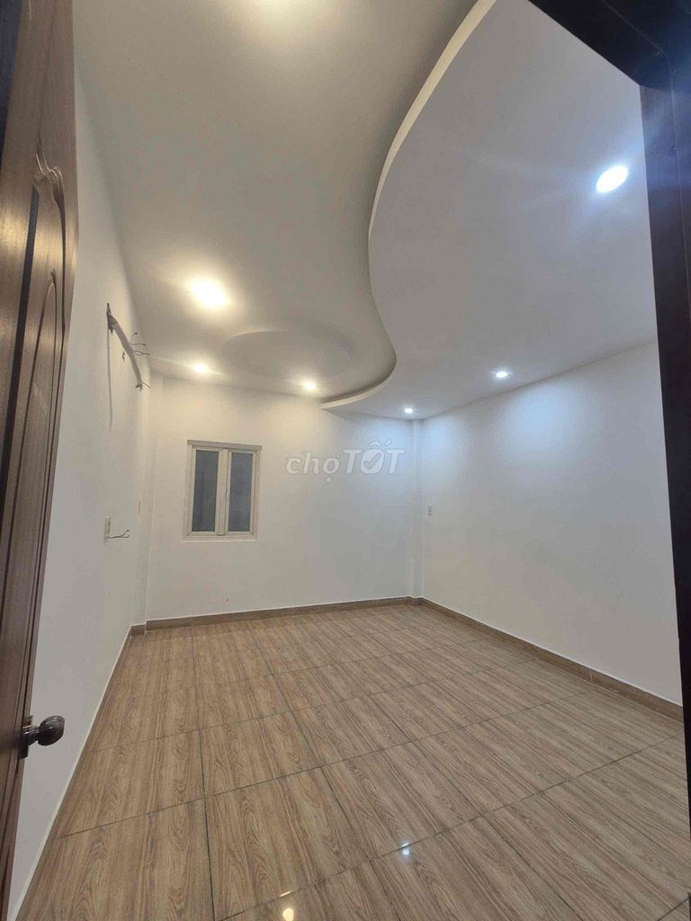 Новый дом MTKD Acacia Market.Tan Phu.dt: 4 X 17 4 этажа, 4 спальни, 3 туалета