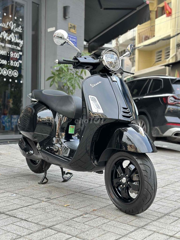Vespa 300 HPE Super Tech zin chính chủ re nhat. Mua bán Xe máy tại Quận 6 Tp Hồ Chí Minh được đăng bởi khoa hình 1