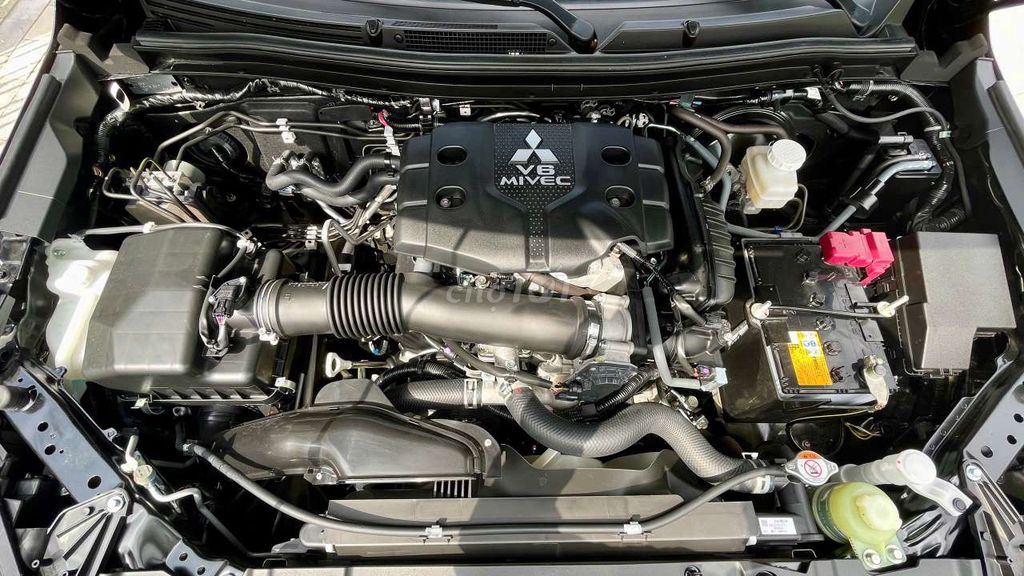 Pajero Sport 3.0 V6 máy xăng cao cấp nhất. Mua bán Ô tô tại Quận Bắc Từ Liêm Hà Nội được đăng bởi Trung Auto 26 Phạm Văn Đồng hình 5