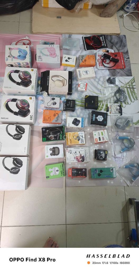 Toàn tai nghe ngon bổ hàng mới. Mua bán Tivi, Âm thanh tại Quận Nam Từ Liêm Hà Nội được đăng bởi Nguyễn Quốc Khánh hình 1