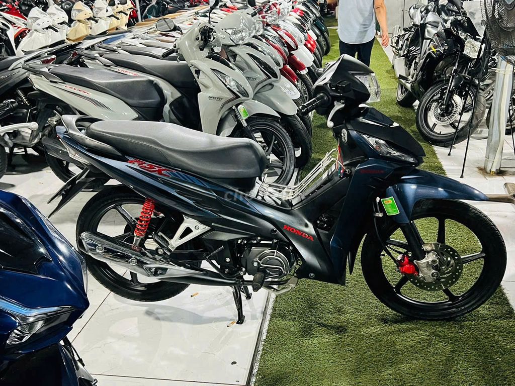 XE MÁY PHÚ THỊNH -HONDA WAVE RSX-HỖTRỢTRẢGÓP. Mua bán Xe máy tại Quận Nam Từ Liêm Hà Nội được đăng bởi TRẦN VĂN PHÚ hình 2